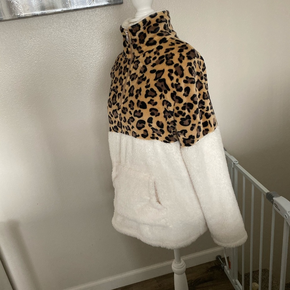 Cheetah print sweater - Picture 3 of 5